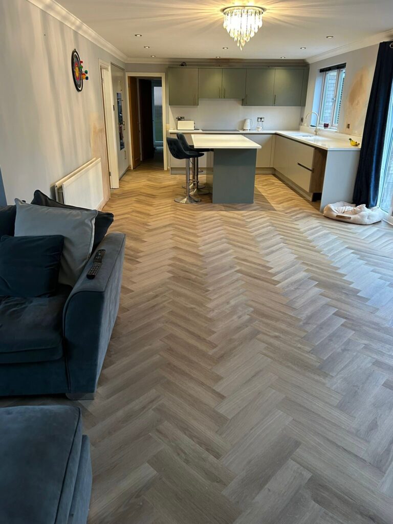 Flooring whatsapp image 2026 04 27 at 00.14.20 (2)